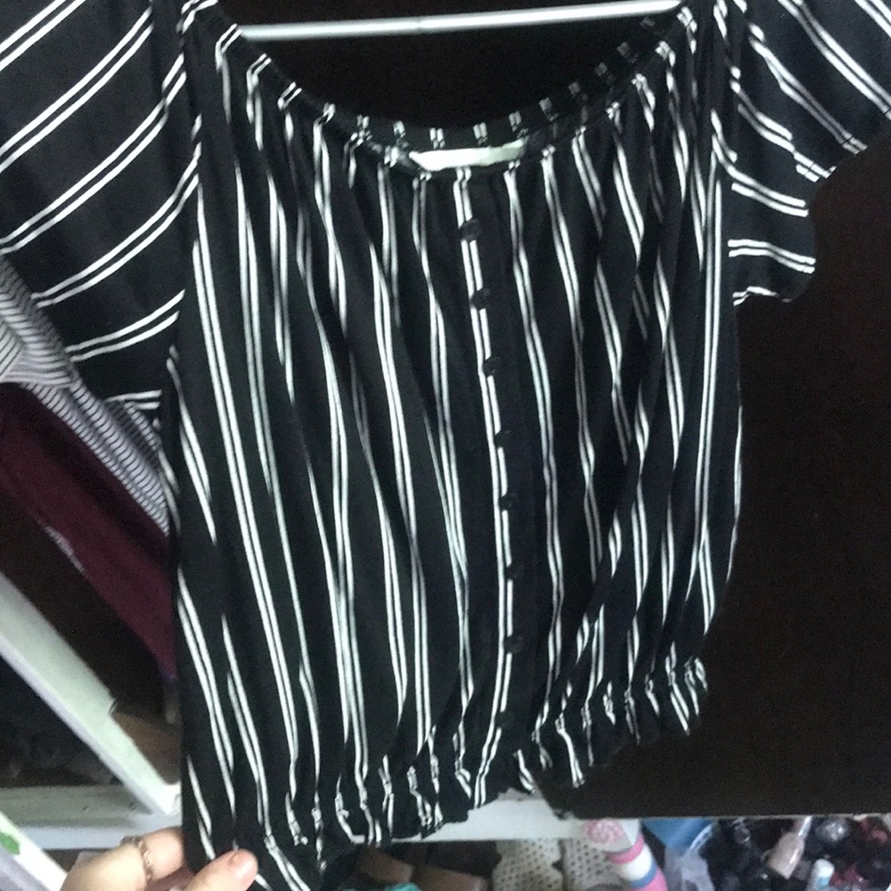 b&w stripes cropped blouse